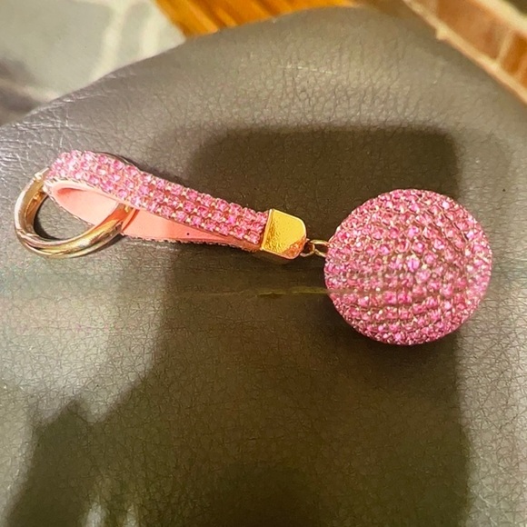 Keyfaubs - Picture 2 of 2